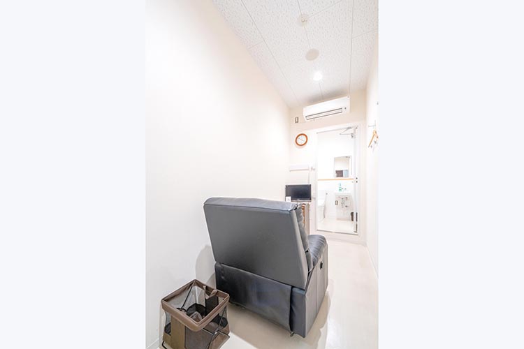 個室(下剤を飲むお部屋)